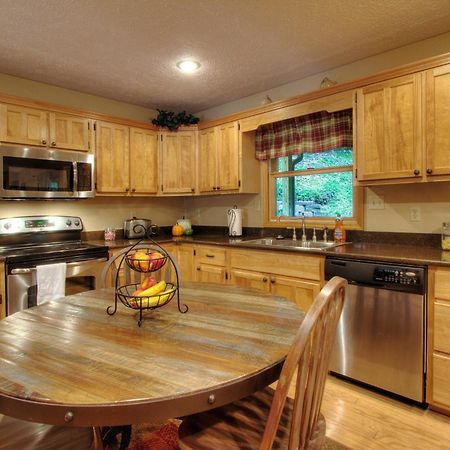 Gorgeous "Country Roads" By Honeybearcabins 4Br 4Ba, Next To Pool, Easy Drive, Main Strip Location! Pigeon Forge Εξωτερικό φωτογραφία
