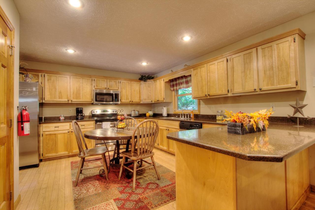 Gorgeous "Country Roads" By Honeybearcabins 4Br 4Ba, Next To Pool, Easy Drive, Main Strip Location! Pigeon Forge Εξωτερικό φωτογραφία